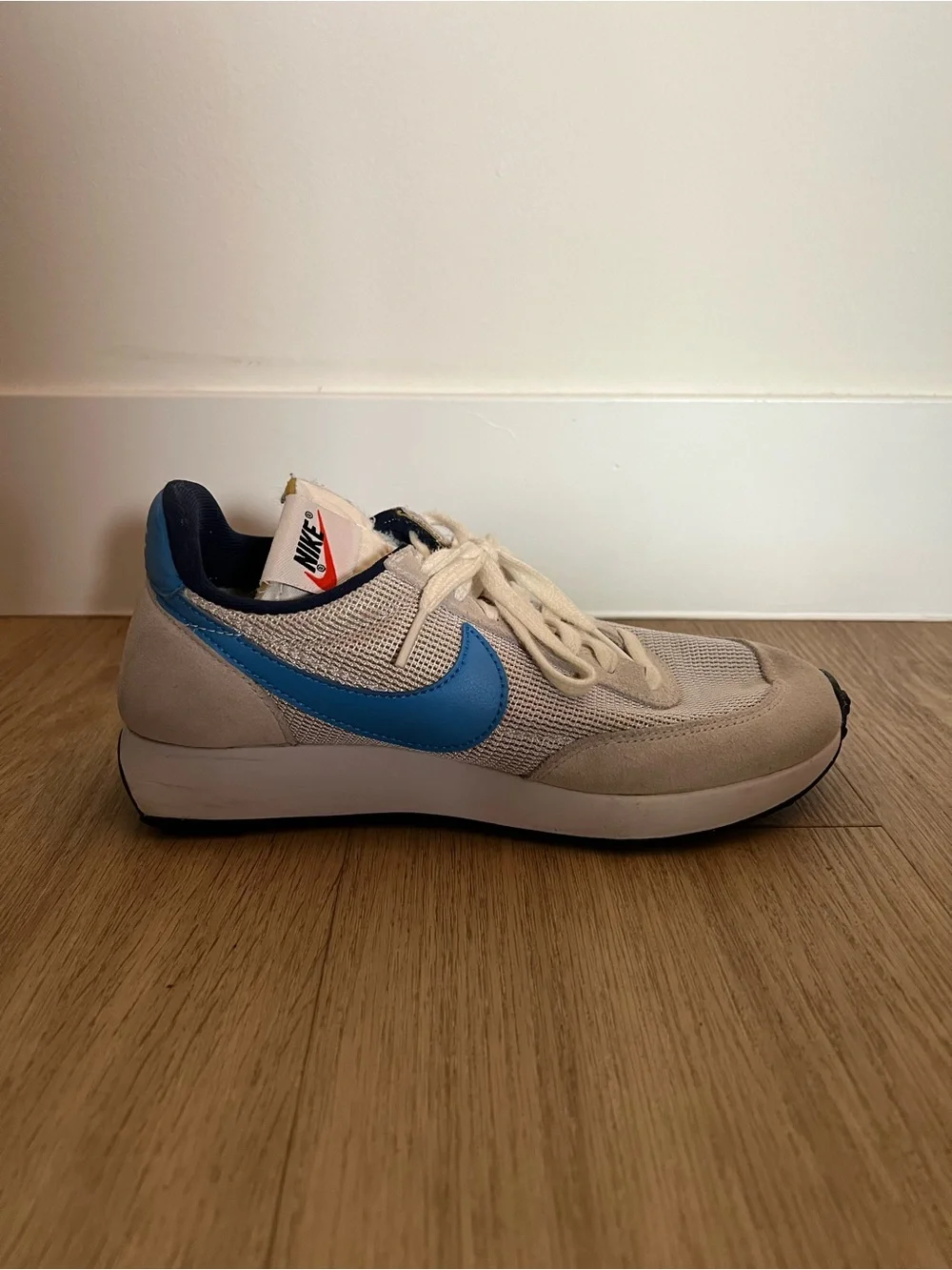 Nike Women’s Cream and Blue Retro Runner Sneakers
